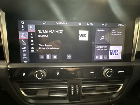 Used 2024 Porsche Macan image 23