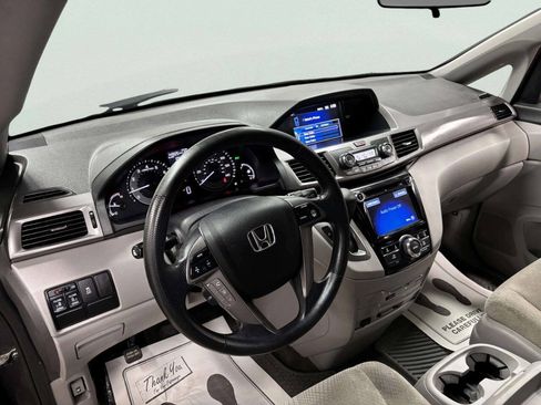 Used 2016 Honda Odyssey SE image 13
