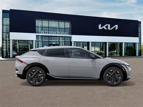 New 2025 Kia EV6 Wind image 7