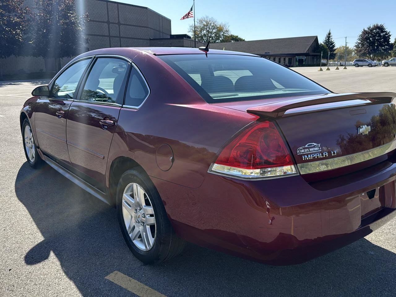 Used 2011 Chevrolet Impala LT FWD image 7