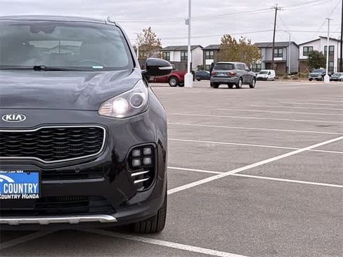 Used 2017 Kia Sportage SX image 11
