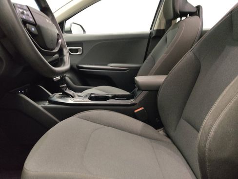 Used 2025 Kia K4 FWD image 17