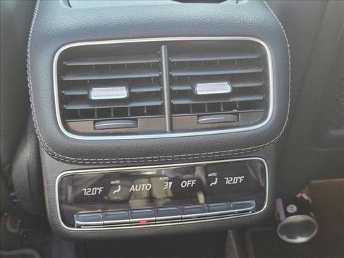 Used 2025 Mercedes-Benz GLS 450 4MATIC image 18