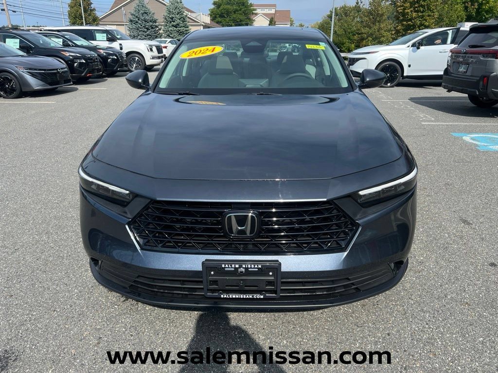 Used 2024 Honda Accord EX image 2