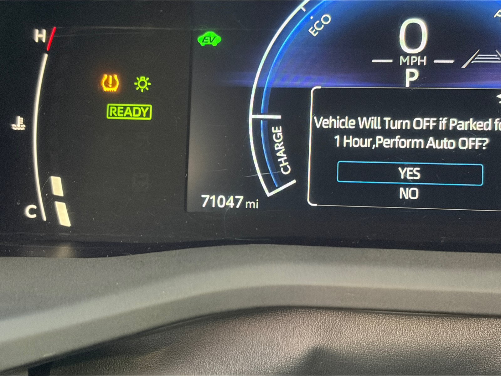 Used 2025 Toyota Camry LE FWD image 17
