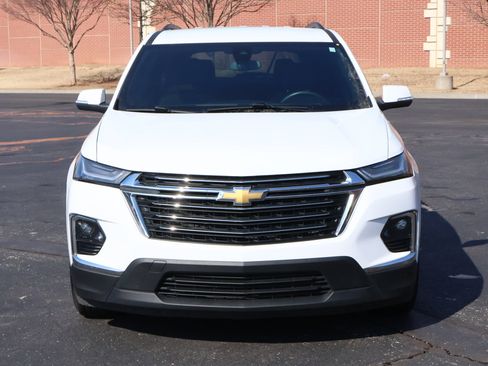 Used 2023 Chevrolet Traverse LT image 29