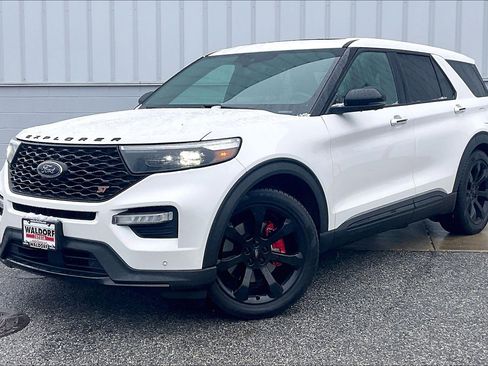 Used 2022 Ford Explorer ST w/ Equipment Group 401A image 2