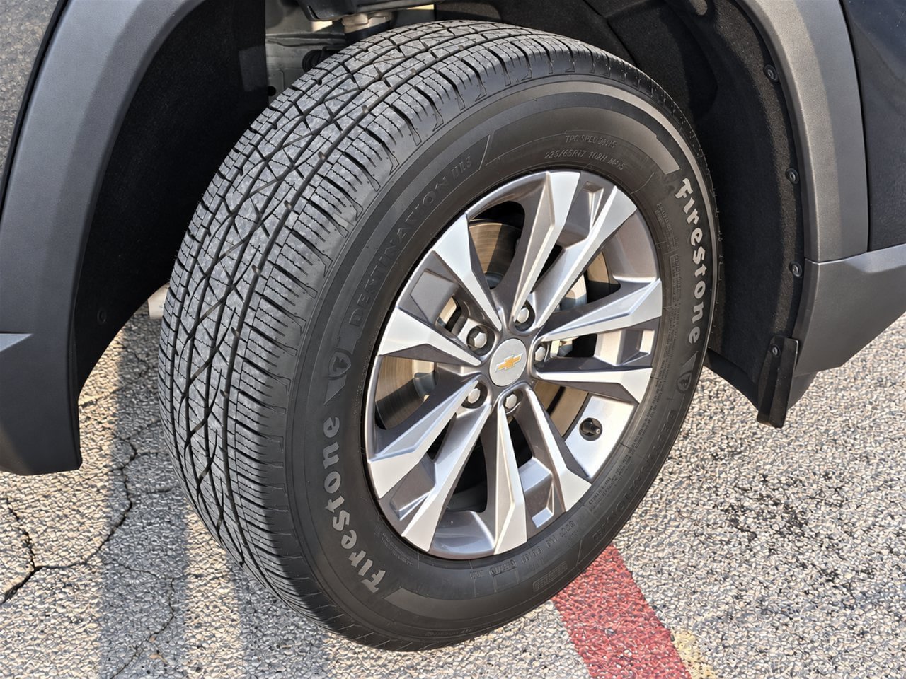 Used 2026 Chevrolet Equinox LT FWD image 8