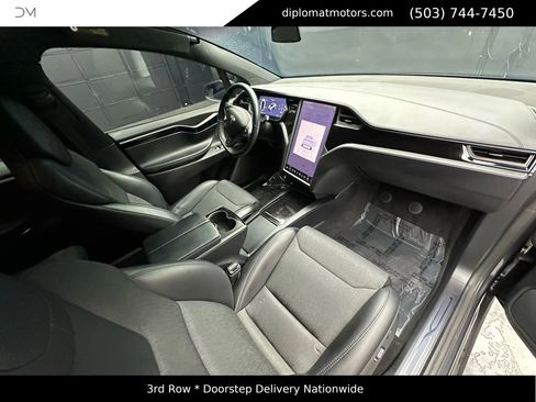 Used 2018 Tesla Model X 75D image 18