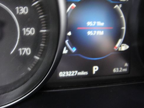 Used 2018 Jaguar E-PACE First Edition image 21