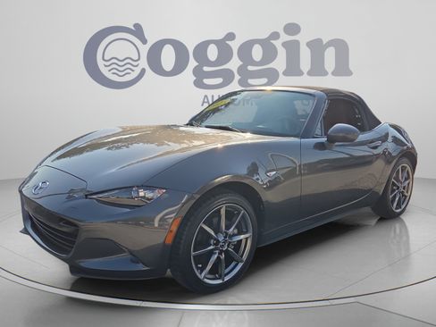 Used 2023 MAZDA MX-5 Miata Grand Touring RWD image 1