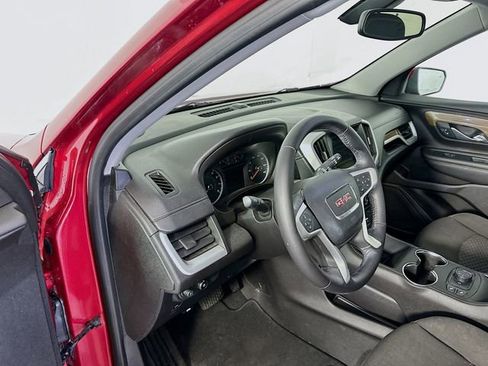 Used 2018 GMC Terrain SLE w/ Driver Convenience Package FWD image 9