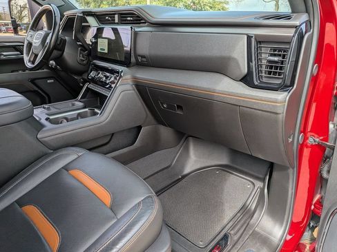 Used 2024 GMC Sierra 2500 AT4 w/ AT4 Preferred Package AWD/4WD image 23