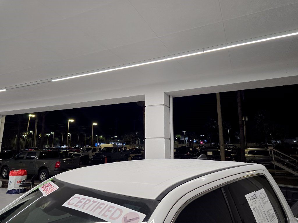 Used 2022 RAM 1500 Limited w/ Body Color Bumper Group AWD/4WD image 12