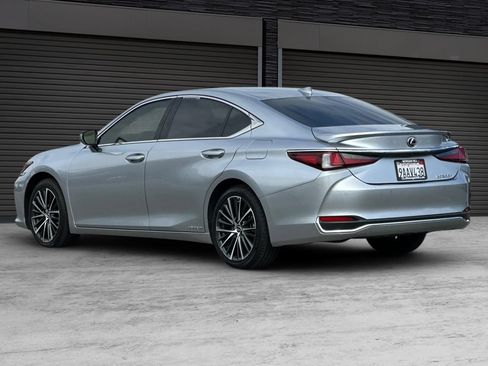 Used 2022 Lexus ES 300h w/ Premium Package FWD image 6