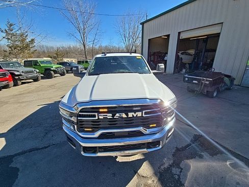 Used 2025 RAM 2500 Lone Star image 13