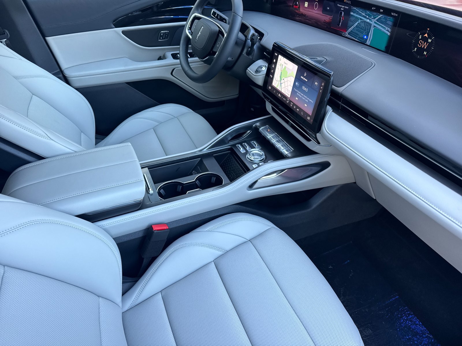 New 2026 Lincoln Nautilus Premier AWD/4WD image 15