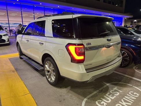 Used 2019 Ford Expedition Limited w/ Equipment Group 302A image 4