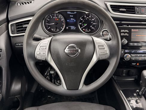 Used 2015 Nissan Rogue SV w/ SV Family Package AWD/4WD image 14