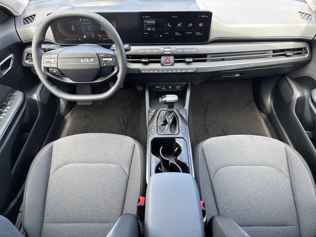 New 2026 Kia K4 FWD image 17