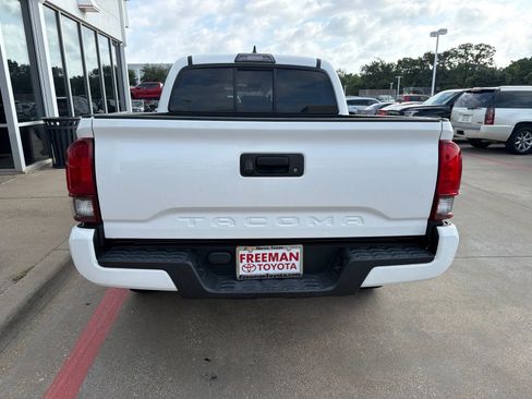 Used 2019 Toyota Tacoma SR w/ SR Convenience Package RWD image 9