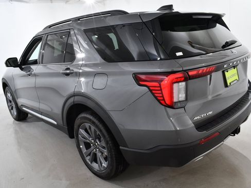 New 2025 Ford Explorer Active w/ Active Comfort Package image 15