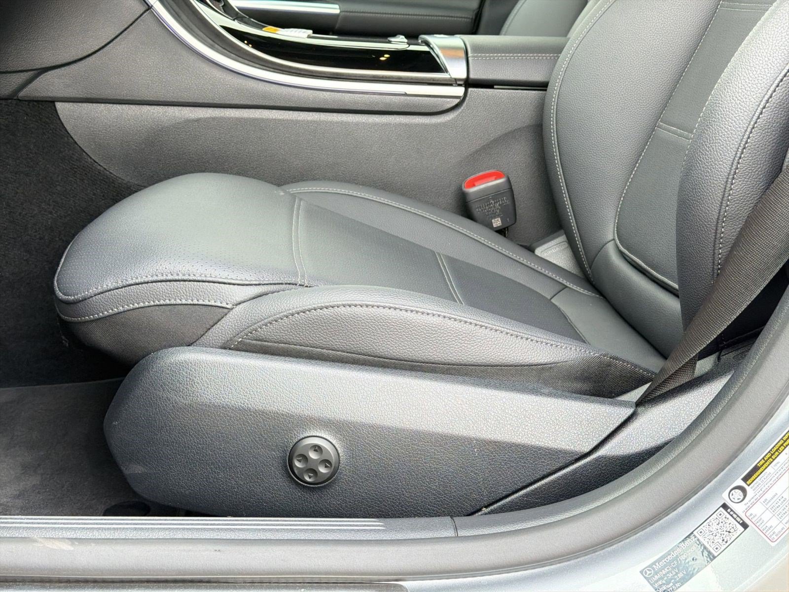 Certified 2026 Mercedes-Benz C 300 4MATIC Sedan image 14