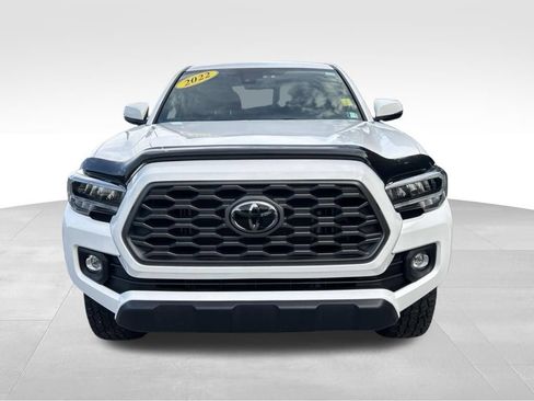 Certified 2022 Toyota Tacoma TRD Off-Road w/ Technology Package AWD/4WD image 9