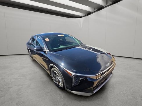 Used 2025 Kia K4 EX image 13