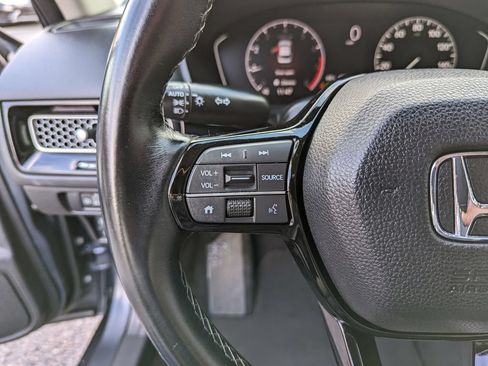 Used 2022 Honda Civic EX image 16