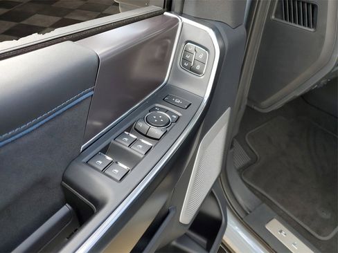 New 2026 Ford F250 Platinum image 43