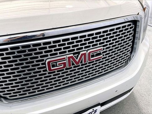 Used 2017 GMC Yukon Denali w/ Open Road Package image 7