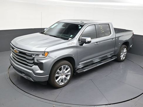 Used 2024 Chevrolet Silverado 1500 High Country w/ High Country Premium Package RWD image 13