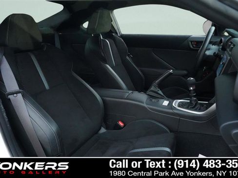 Used 2023 Toyota GR86 Premium image 45