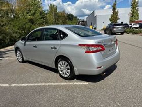 Used 2013 Nissan Sentra SV w/ Driver Pkg FWD image 5