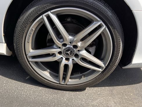 Certified 2018 Mercedes-Benz E 300 4MATIC image 13