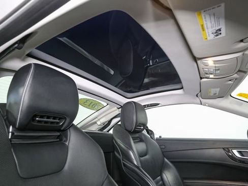 Used 2013 Mercedes-Benz SL 550 image 17