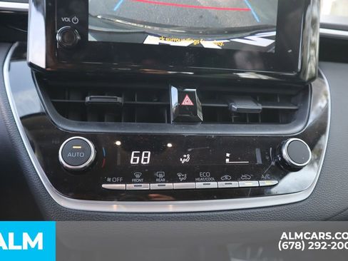 Used 2025 Toyota Corolla LE image 32