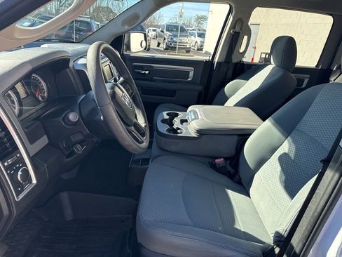 Used 2019 RAM 1500 Classic SLT image 19