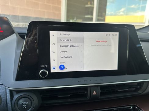 Used 2024 Toyota Prius Prime SE image 21