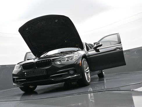 Used 2017 BMW 330i xDrive Sedan image 39