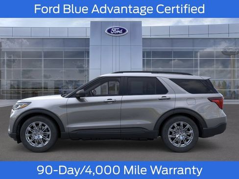 Used 2026 Ford Explorer Active w/ Active Comfort Package AWD/4WD image 4