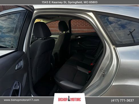 Used 2014 Ford Focus SE image 9