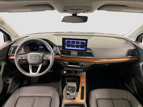 Used 2025 Audi Q5 2.0T Premium Plus w/ Premium Plus Package image 9