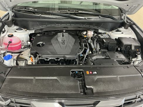 Certified 2025 Hyundai Tucson SEL AWD/4WD image 17