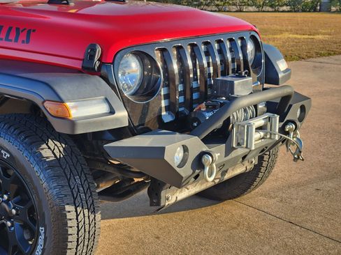 Used 2020 Jeep Wrangler Unlimited Sport image 12