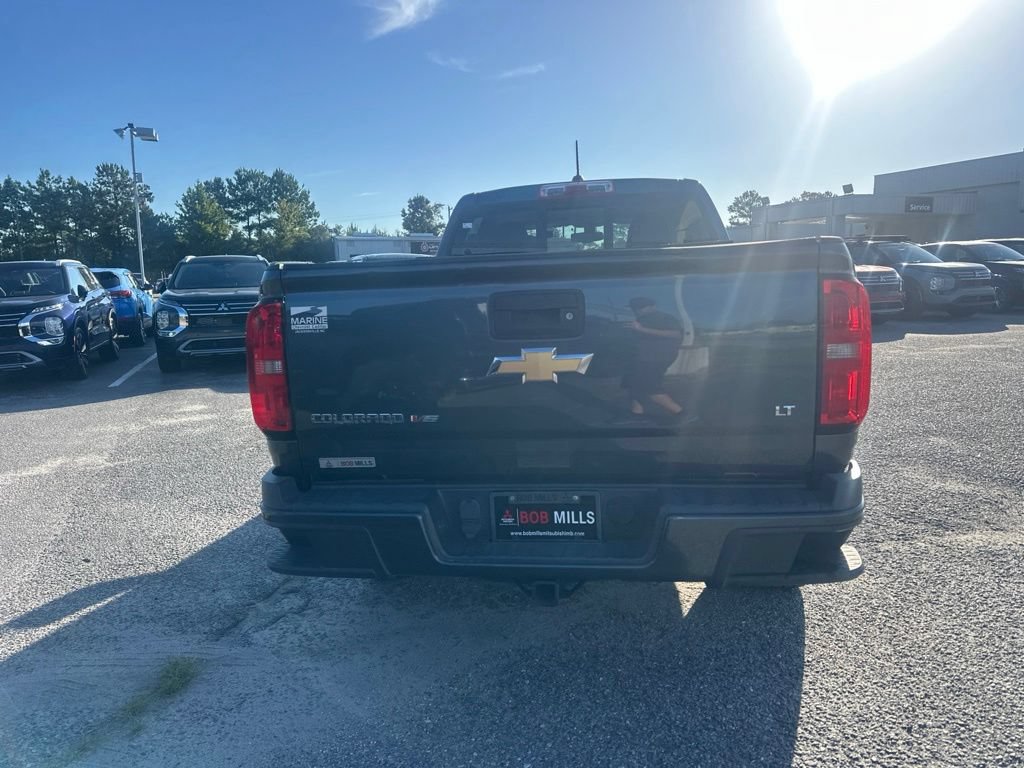 Used 2017 Chevrolet Colorado LT w/ LT Convenience Package RWD image 4