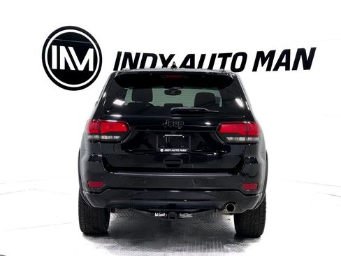 Used 2019 Jeep Grand Cherokee Altitude image 5