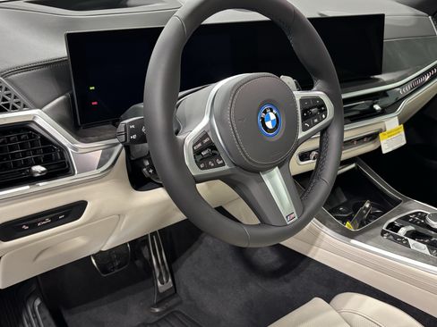 New 2026 BMW X5 xDrive50e w/ M Sport Package AWD/4WD image 13