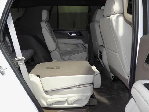 Used 2025 GMC Yukon Denali AWD/4WD image 50